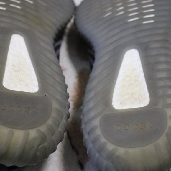Adidas Yeezy Boost 350 Beluga V2 - US Size 11 - Picture 9 of 9